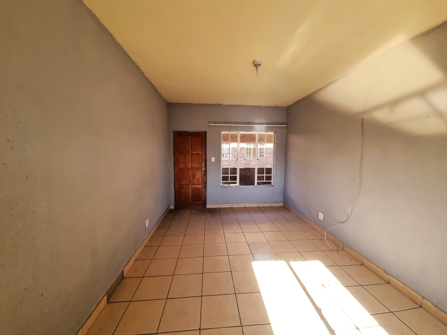 1 Bedroom Property for Sale in Lower Bo-dorp North West